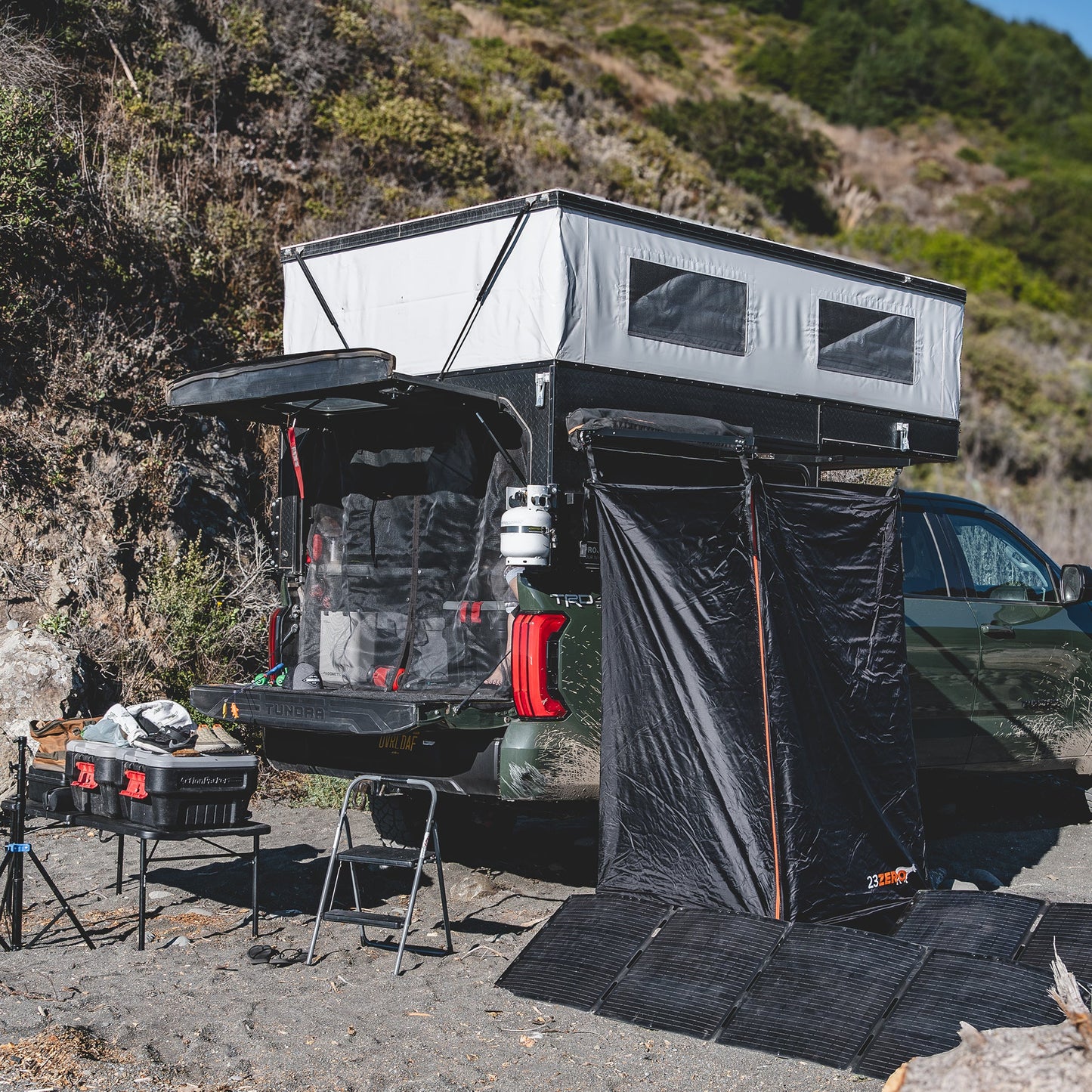 Power Tank- Four Wheel Camper Mount for 5 lb propane tank bracket