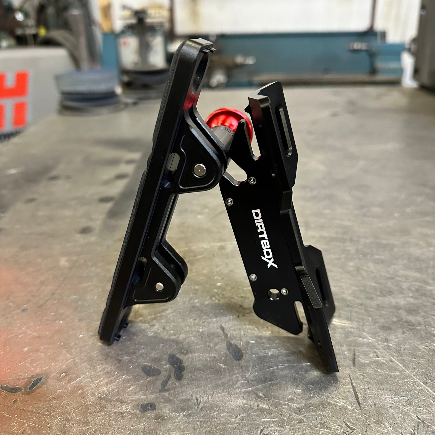 Dirtbox- Quick Release Fire Extinguisher Mount