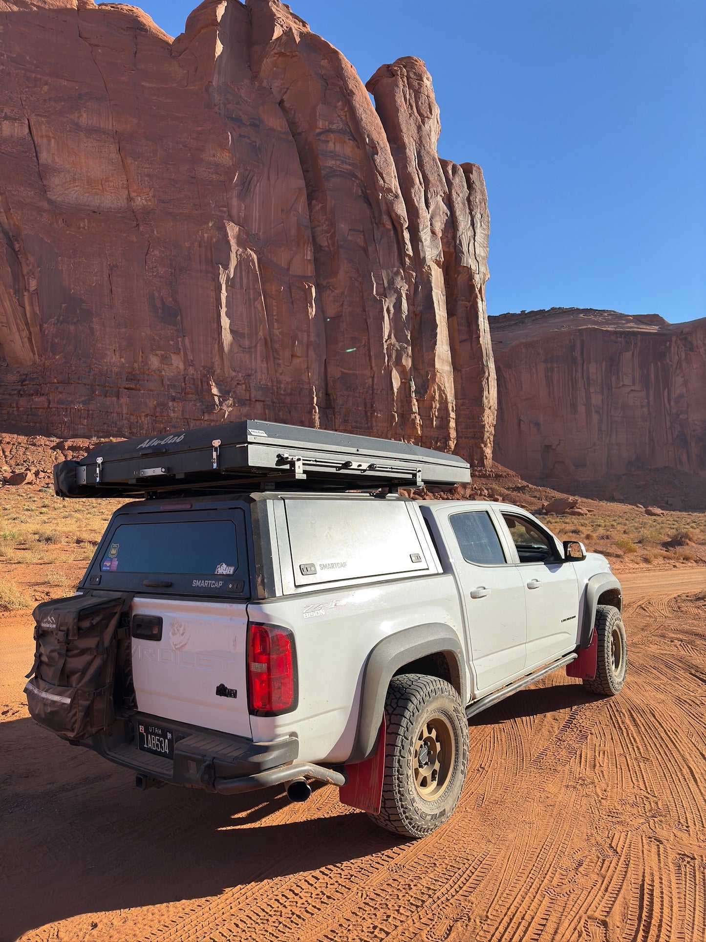 OverlandGearGuy- The Max Adventure Tailgate Trash Bag