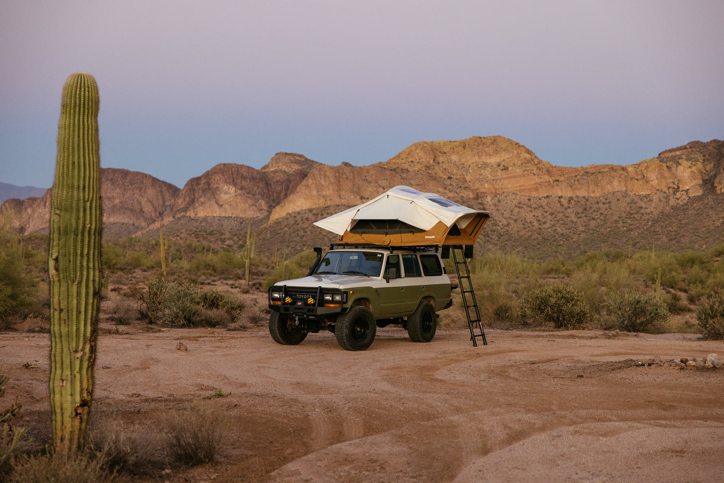 Roam- Vagabond XL 2.0 Rooftop Tent