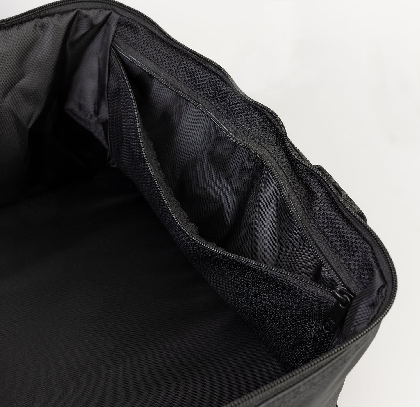 Roam- Rugged Bag 2.2