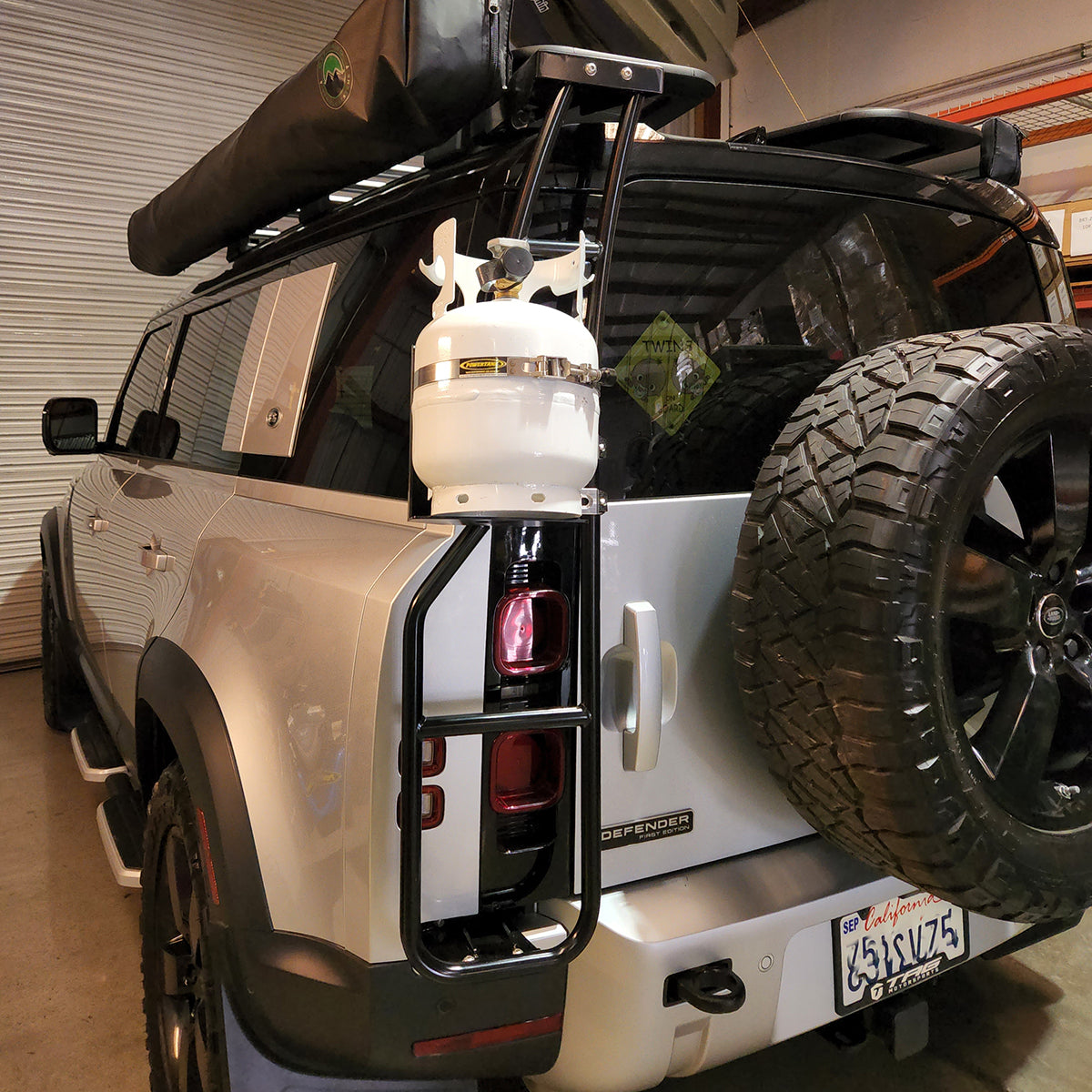 Power Tank- Ladder Cross-Bar Mount for Propane and CO2 Power Tanks