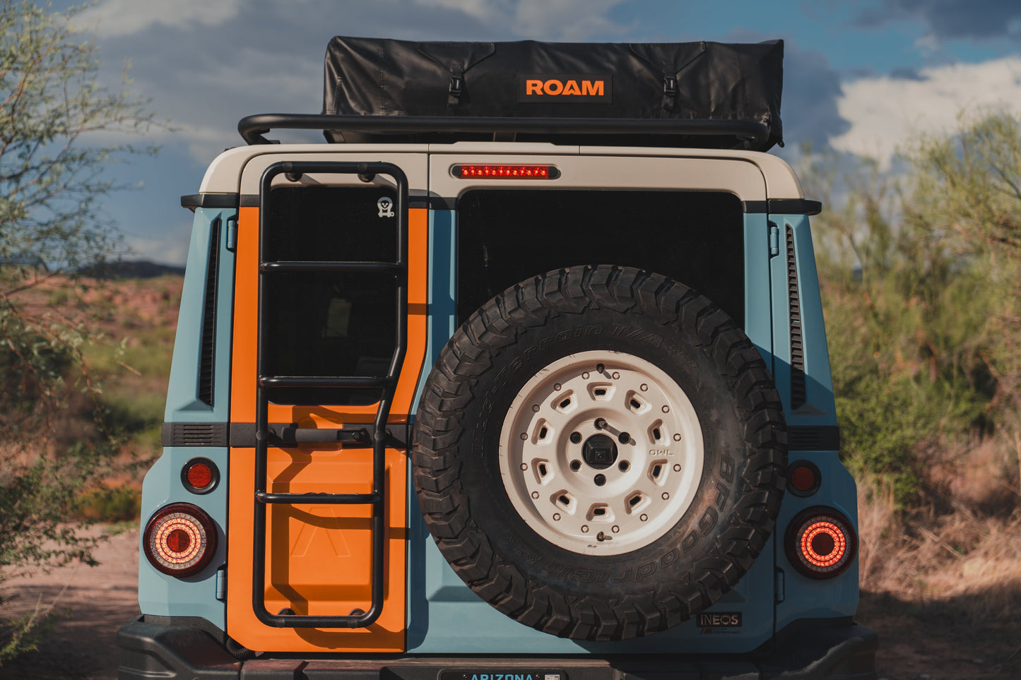 Roam- Vagabond 2.0 Rooftop Tent