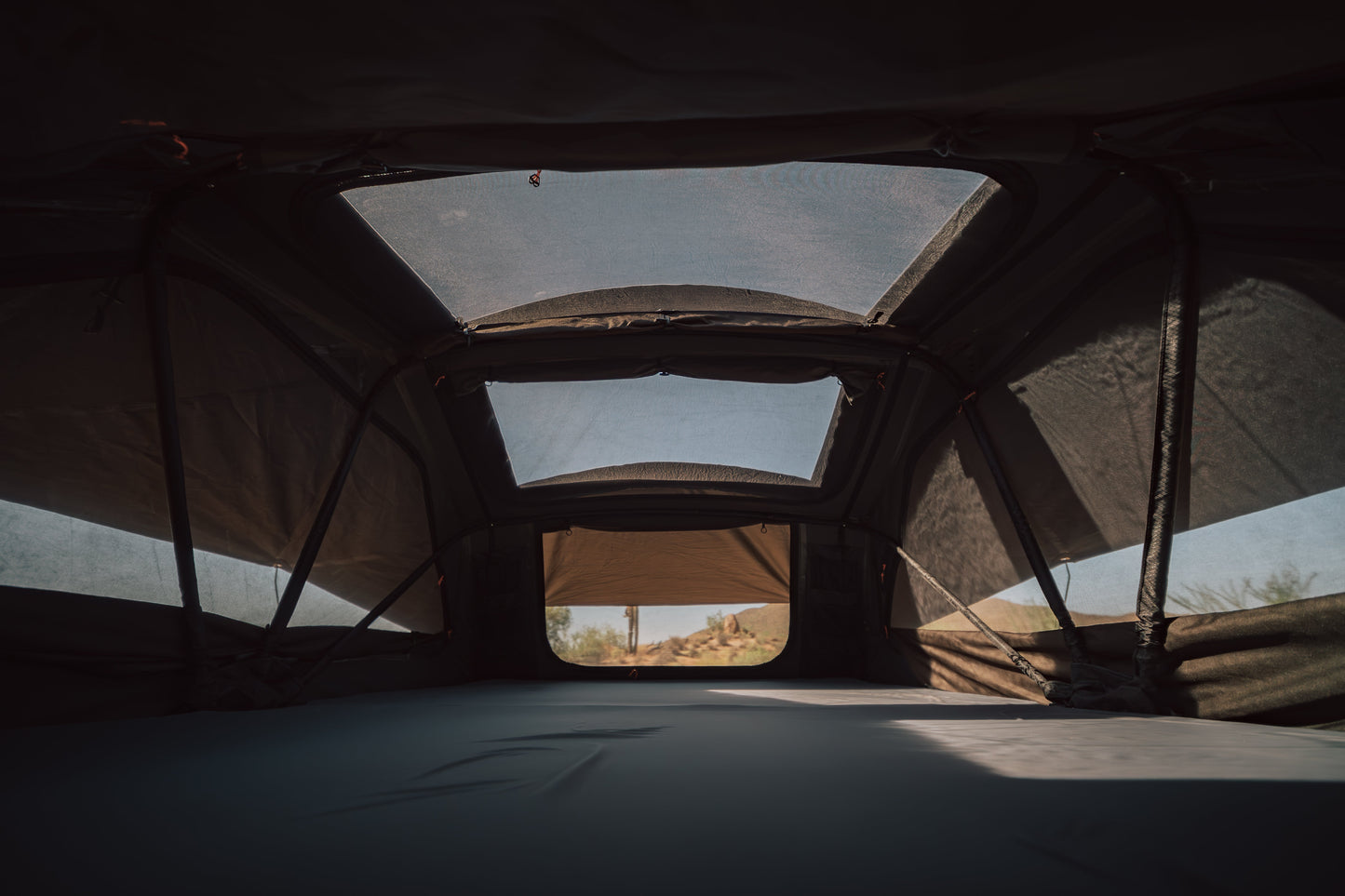 Roam- Vagabond 2.0 Rooftop Tent