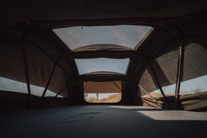 Roam- Vagabond 2.0 Rooftop Tent