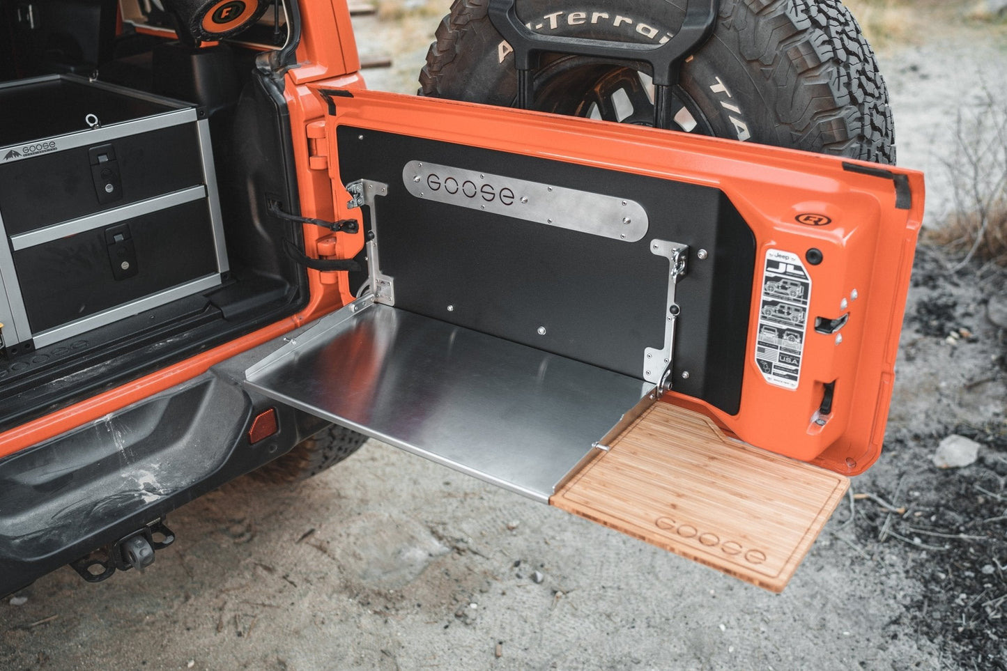 Goose Gear- Jeep Wrangler 2018-Present JL / JLU - Goose Gear Tailgate Table